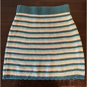 Wild Fable size xs crochet skirt